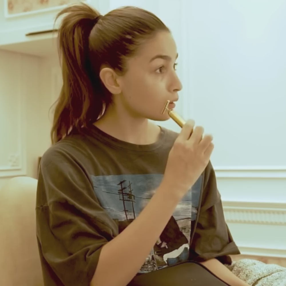 Lumière Luxe 24K Gold Electric Massager